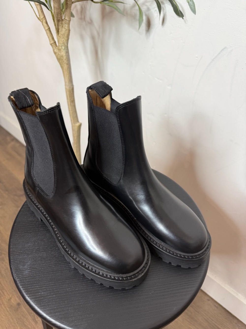 Isabel Marant Black Leather Chelsea Lug Sole Ankle Boots- Size 36 / 5.5 - Picture 3 of 9